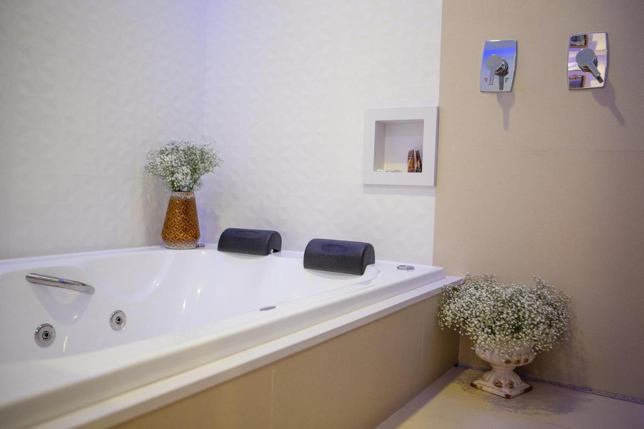 Alvorada Suites (Adults Only) Rio Verde Bagian luar foto
